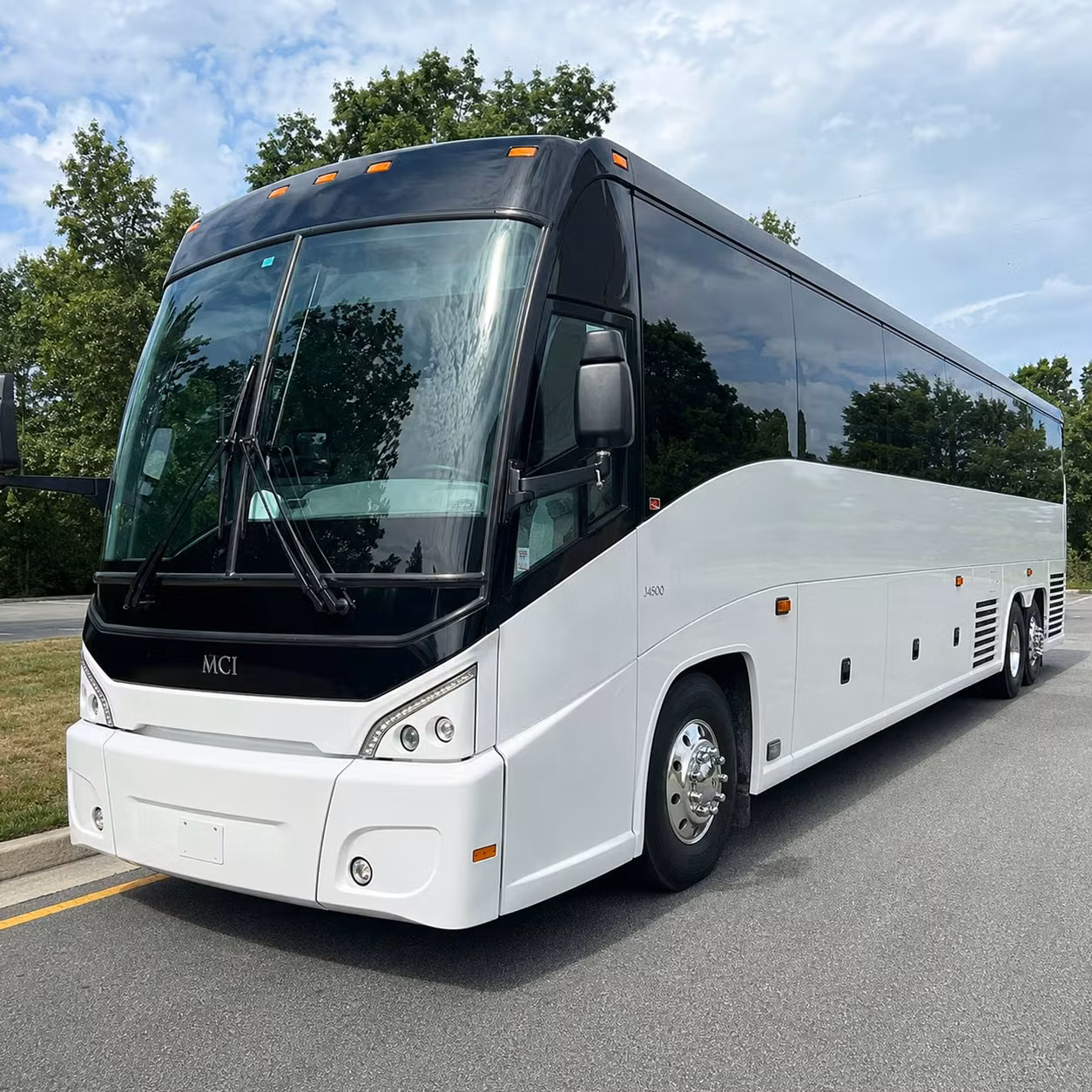 no matter where your tallahassee group is headed there s a bus in the network for it