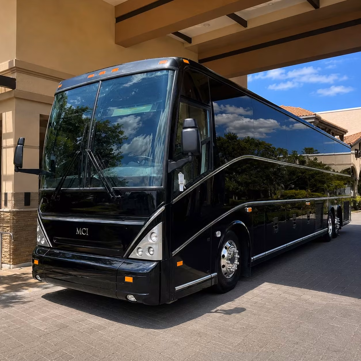 tallahassee charter bus rental fleet