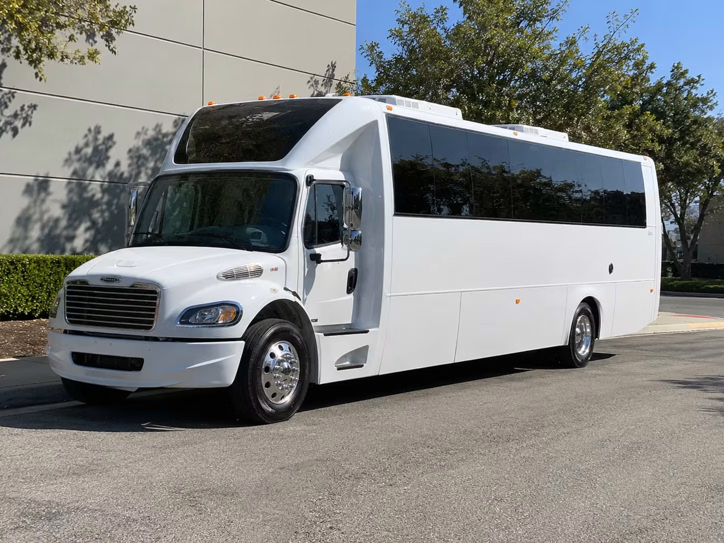 tallahassee prom homecoming bus rentals